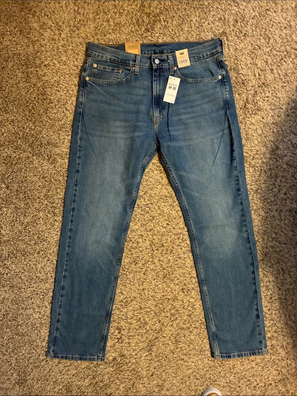 Men’s Levi’s 505 regular straight leg jeans -size 34 x 32 NWT